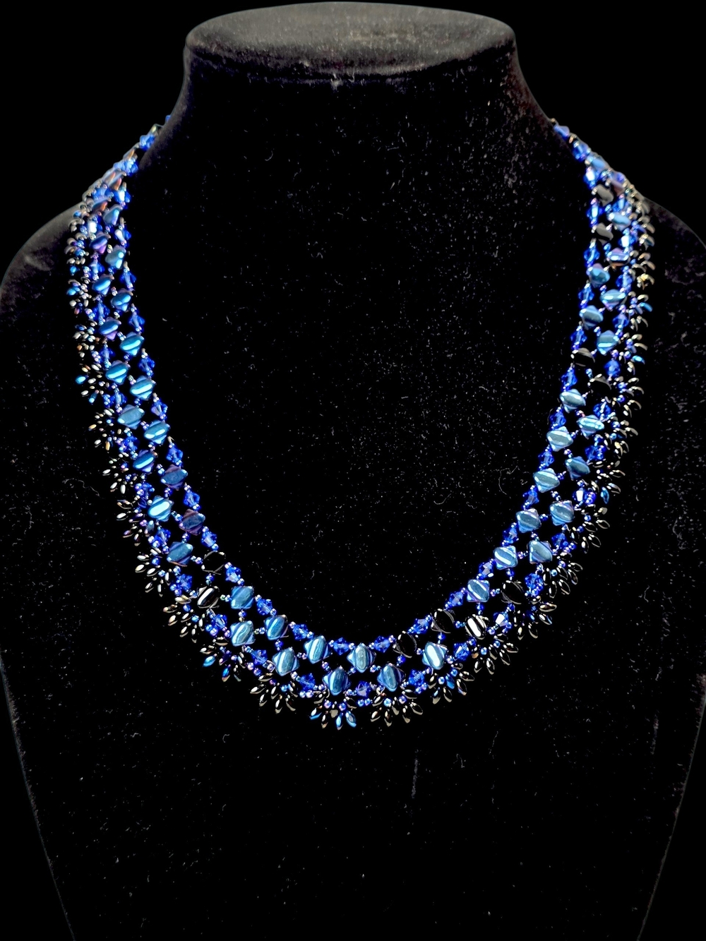 Vintage Blue Hand Beaded Women's Necklace - Elegant Statement Jewelry